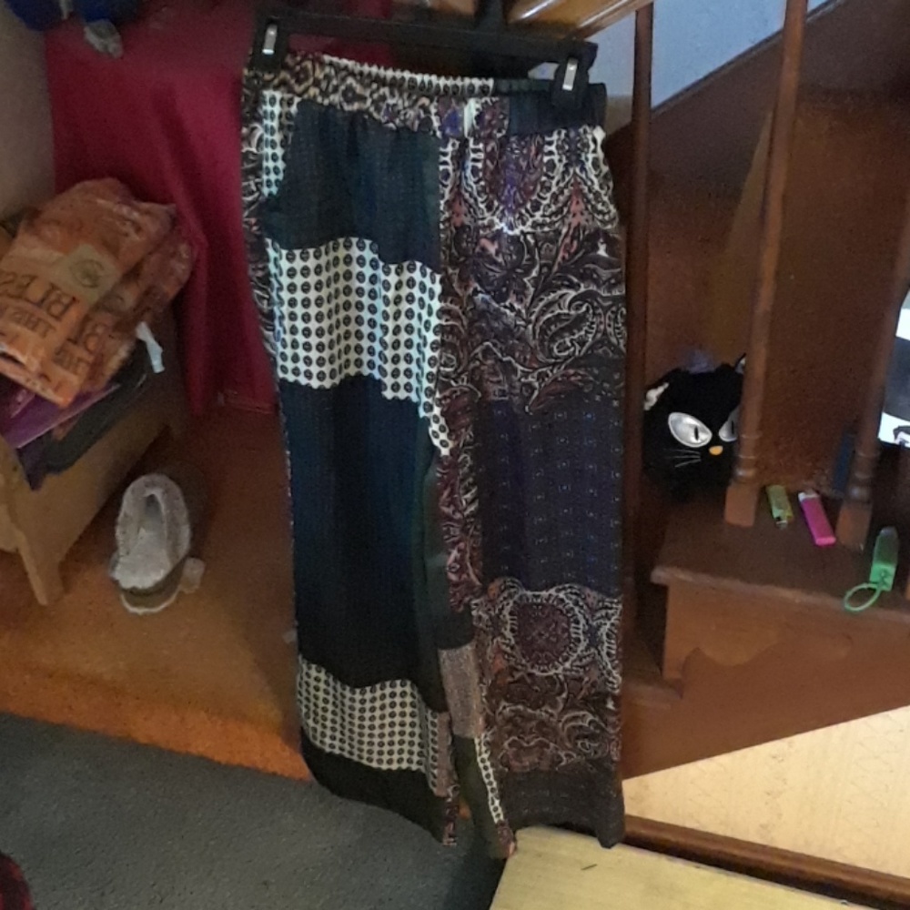 Zara basic dress pants. - Picture 2 of 6